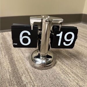 Retro Flip Clock with Silver Base